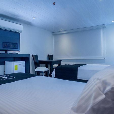נייבה Hotel Metropolitano חדר תמונה