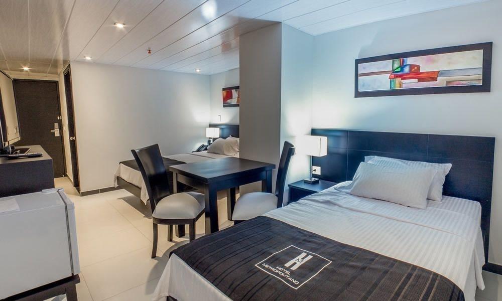 נייבה Hotel Metropolitano מראה חיצוני תמונה