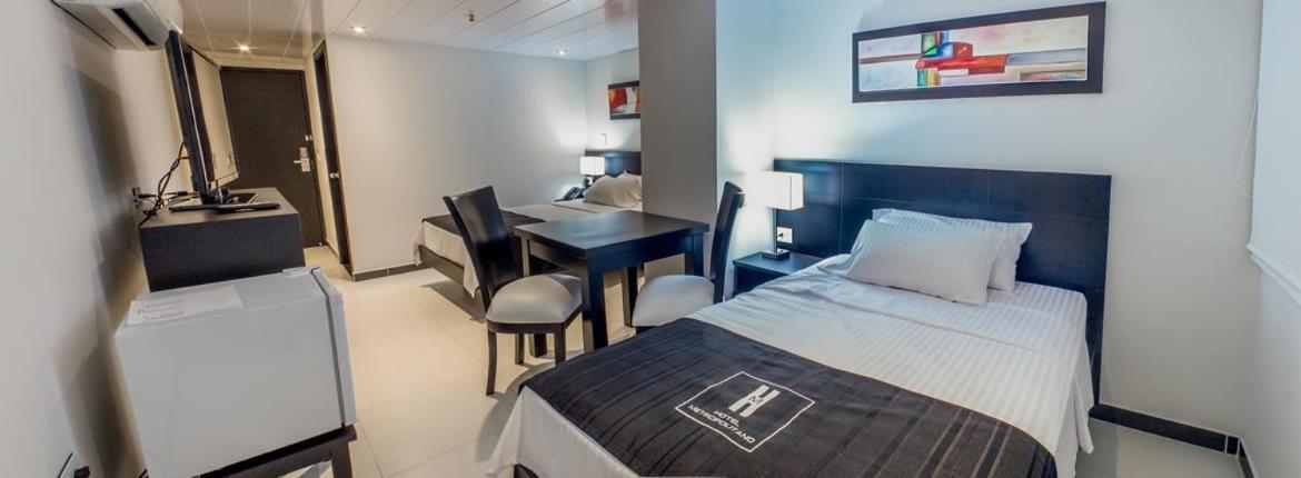 נייבה Hotel Metropolitano מראה חיצוני תמונה