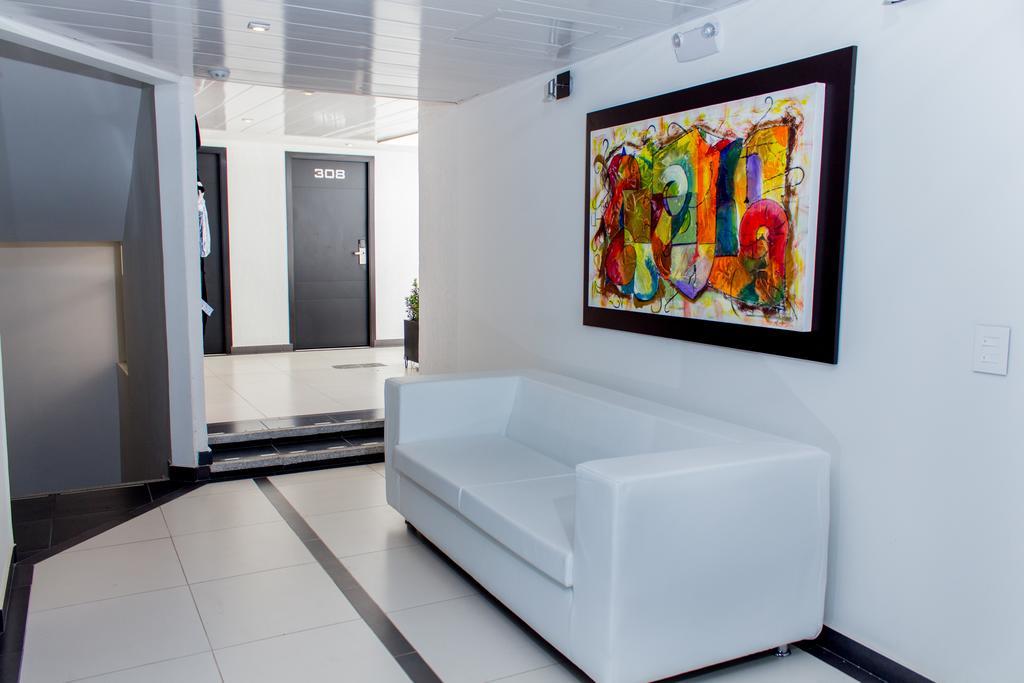 נייבה Hotel Metropolitano מראה חיצוני תמונה