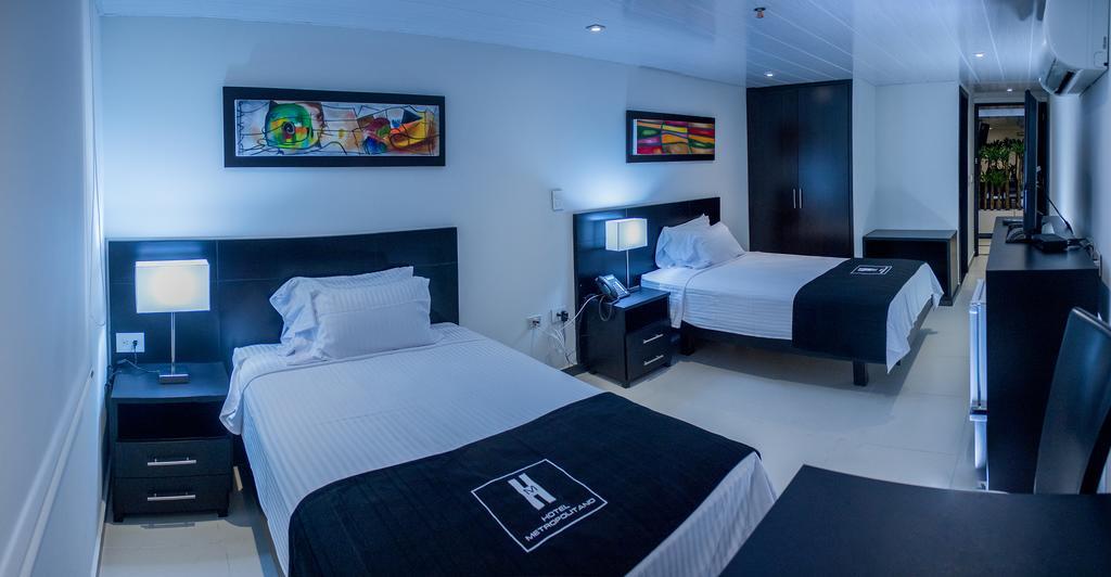 נייבה Hotel Metropolitano מראה חיצוני תמונה