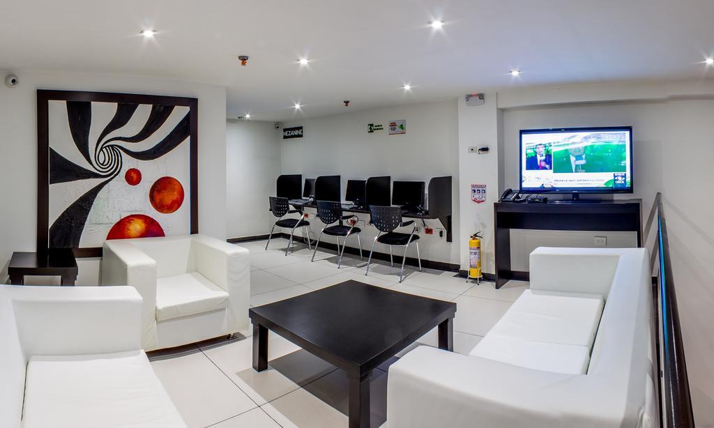 נייבה Hotel Metropolitano מראה חיצוני תמונה